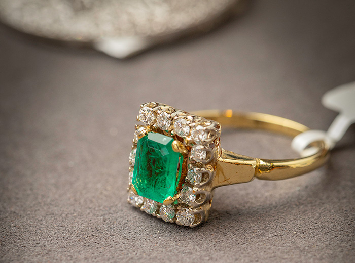 Antique and vintage jewelry